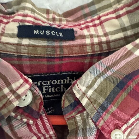 Y2K vintage Abercrombie and Fitch muscle button down plaid red medium cotton - Picture 8 of 8